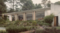 House Between Two Rivers 
